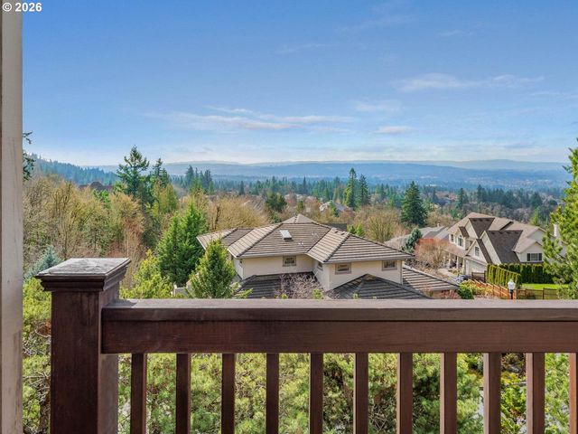 1815 Nw ROSEFINCH Ln, Portland, OR 97229