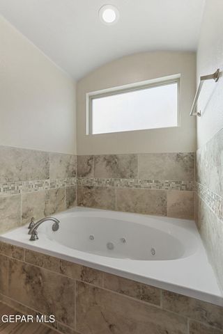 14832 Sunny Land Avenue, El Paso, TX 79938