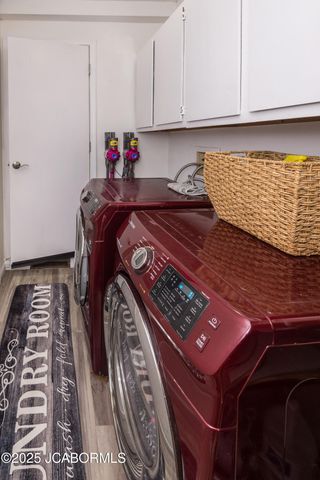 710 LEONARD DRIVE, Jefferson City, MO 65109