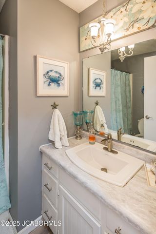 710 LEONARD DRIVE, Jefferson City, MO 65109