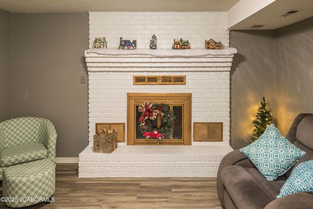 710 LEONARD DRIVE, Jefferson City, MO 65109