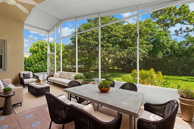 6980 SE Twin Oaks Circle, Stuart, FL 34997