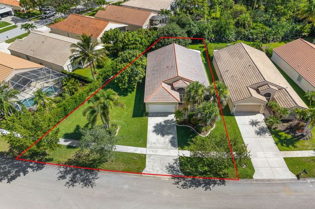 6980 SE Twin Oaks Circle, Stuart, FL 34997