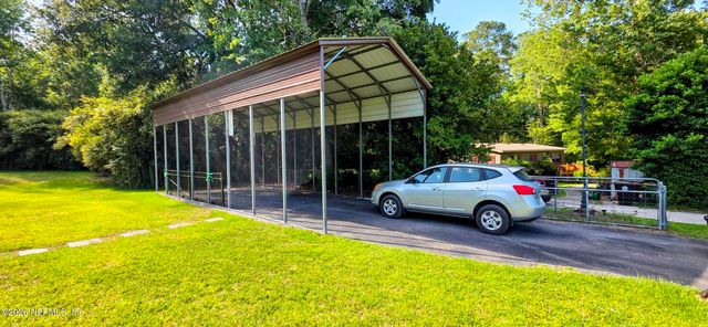 2390 PINE HOLLOW Road, Green Cove Springs, FL 32043