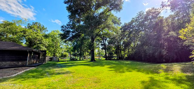 2390 PINE HOLLOW Road, Green Cove Springs, FL 32043