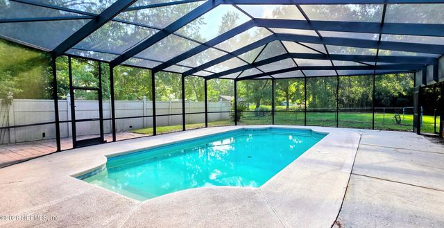 2390 PINE HOLLOW Road, Green Cove Springs, FL 32043