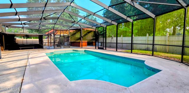 2390 PINE HOLLOW Road, Green Cove Springs, FL 32043