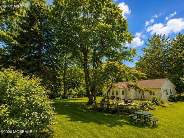 17 Butler Lane 17, Middletown, NJ 07748