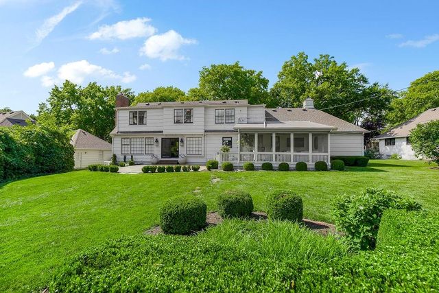 907 W 113th Terrace, Kansas City, MO 64114