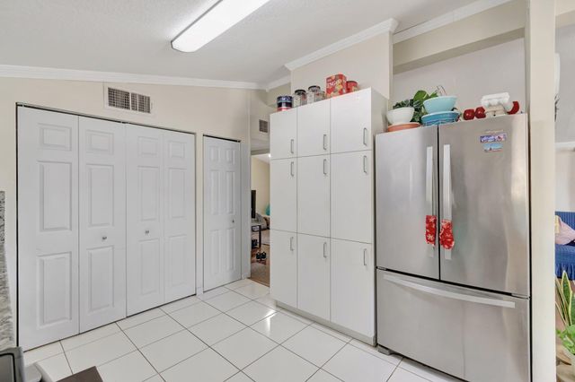 3935 Chickasha Road, Atlantis, FL 33462