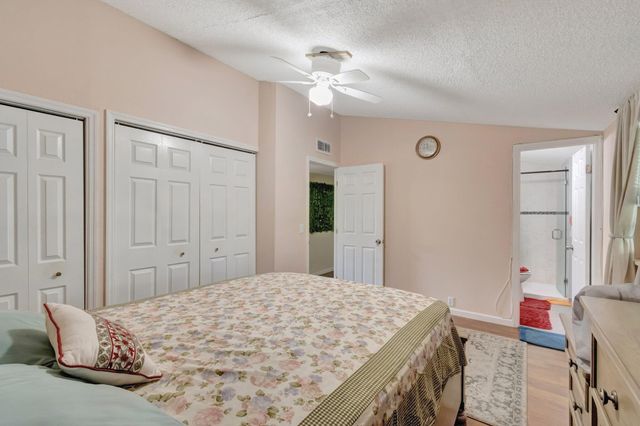 3935 Chickasha Road, Atlantis, FL 33462