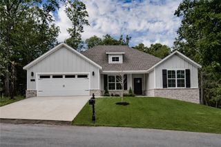 26 Kirkcudbright Lane, Bella Vista, AR 72715