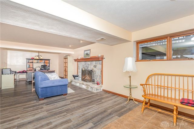 8648 Compton Road, Waynesville, OH 45068