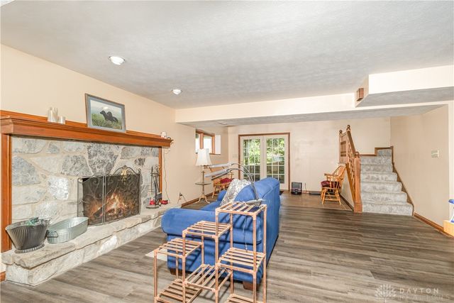 8648 Compton Road, Waynesville, OH 45068