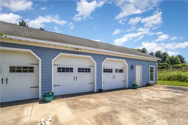 8648 Compton Road, Waynesville, OH 45068