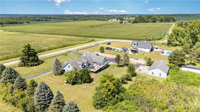 8648 Compton Road, Waynesville, OH 45068