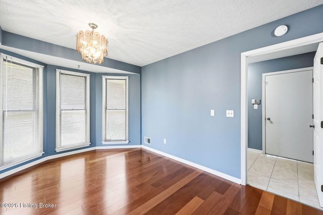 7209 Old N Church Rd, Louisville, KY 40214