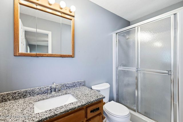 7209 Old N Church Rd, Louisville, KY 40214
