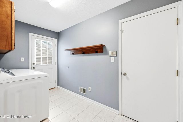 7209 Old N Church Rd, Louisville, KY 40214