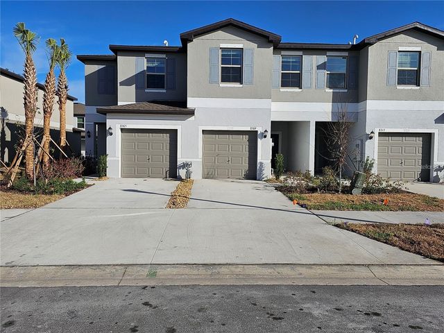 8309 CRESCENT OAKS DRIVE, New Port Richey, FL 34655