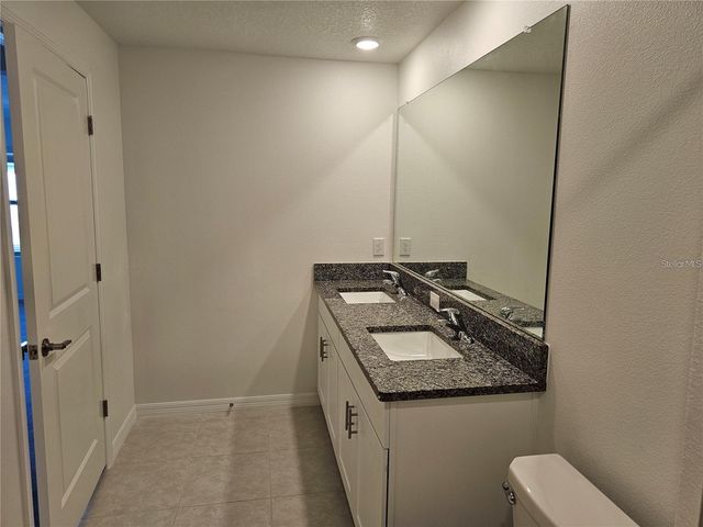 8309 CRESCENT OAKS DRIVE, New Port Richey, FL 34655