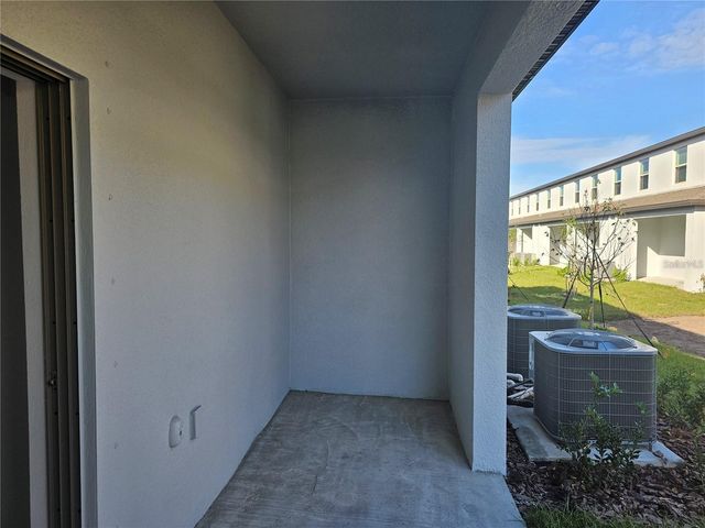 8309 CRESCENT OAKS DRIVE, New Port Richey, FL 34655