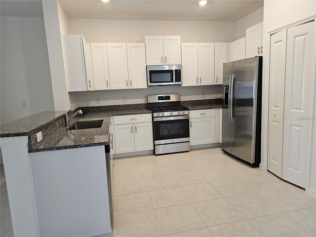 8309 CRESCENT OAKS DRIVE, New Port Richey, FL 34655