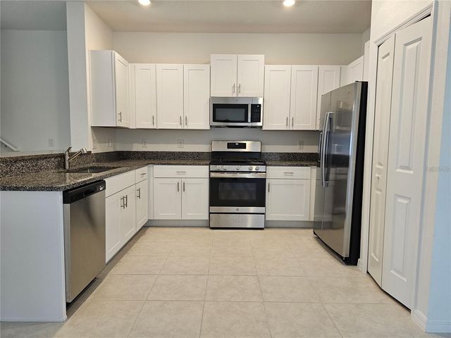 8309 CRESCENT OAKS DRIVE, New Port Richey, FL 34655