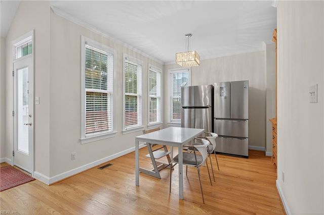 407 Honeysuckle LN, Yorktown, VA 23693