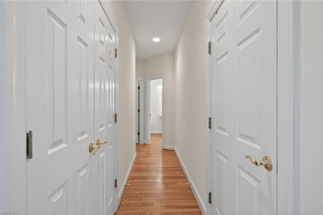407 Honeysuckle LN, Yorktown, VA 23693
