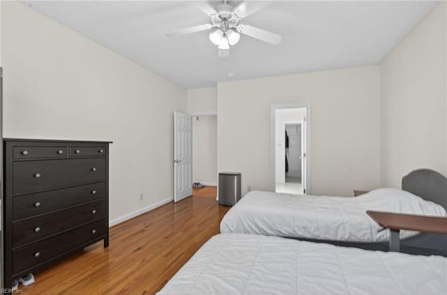 407 Honeysuckle LN, Yorktown, VA 23693