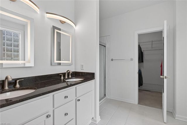 407 Honeysuckle LN, Yorktown, VA 23693