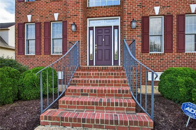 407 Honeysuckle LN, Yorktown, VA 23693