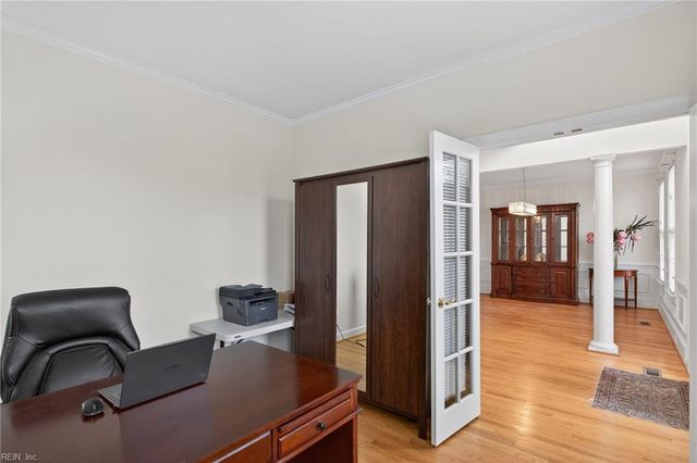 407 Honeysuckle LN, Yorktown, VA 23693