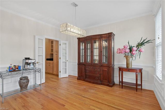 407 Honeysuckle LN, Yorktown, VA 23693