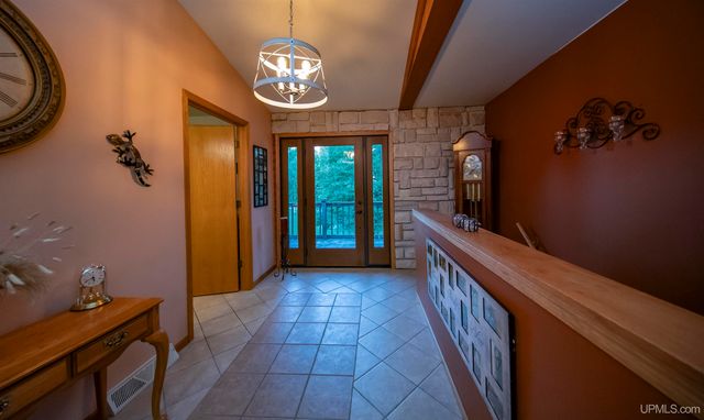 N22791 Carpenter Road, Niagara C-wi, WI 54151