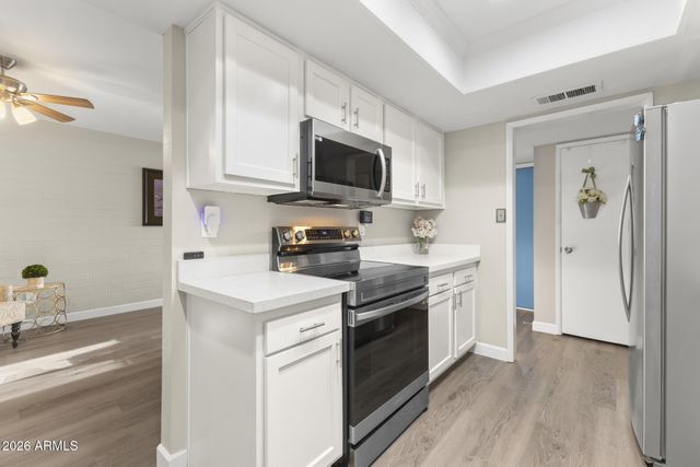 11801 N HACIENDA Drive, Sun City, AZ 85351