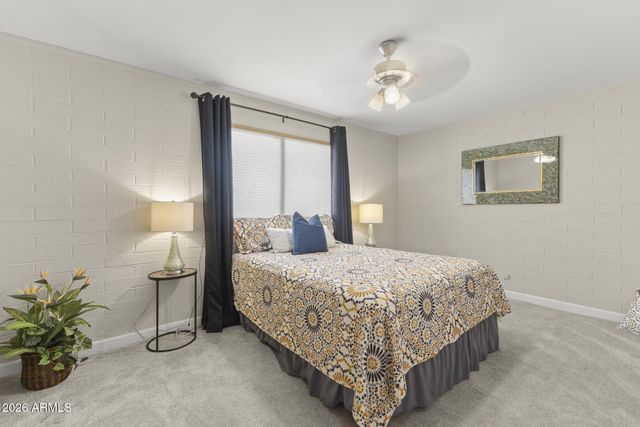 11801 N HACIENDA Drive, Sun City, AZ 85351