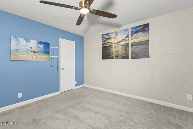 11801 N HACIENDA Drive, Sun City, AZ 85351