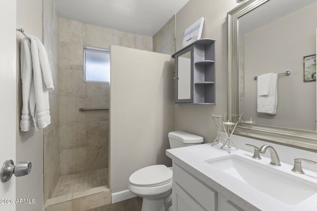 11801 N HACIENDA Drive, Sun City, AZ 85351