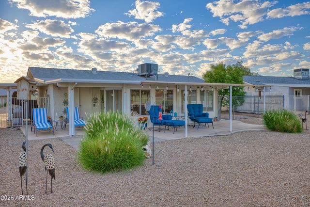 11801 N HACIENDA Drive, Sun City, AZ 85351
