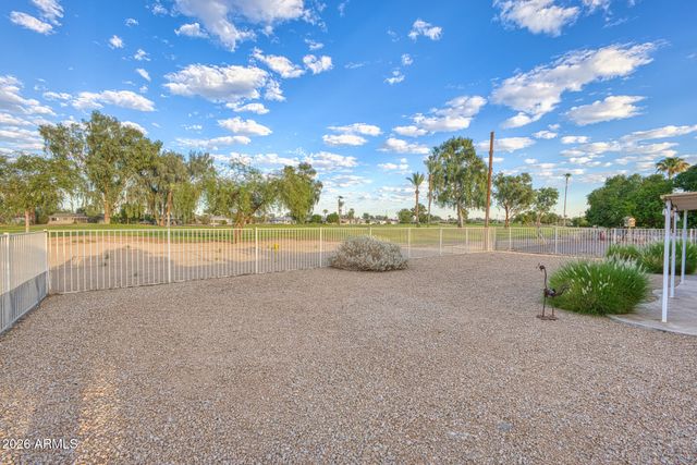 11801 N HACIENDA Drive, Sun City, AZ 85351