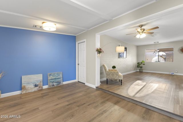 11801 N HACIENDA Drive, Sun City, AZ 85351
