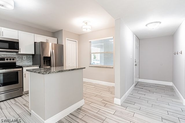 1392 Churchill CIR O101, Naples, FL 34116