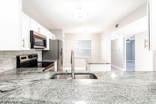 1392 Churchill CIR O101, Naples, FL 34116