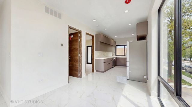 6330 Hennings Court, Morton Grove, IL 60053