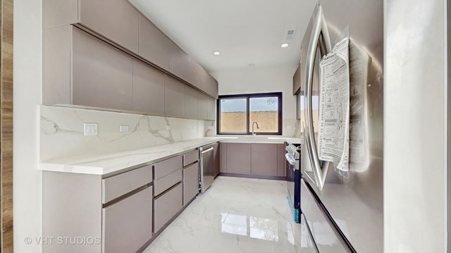 6330 Hennings Court, Morton Grove, IL 60053