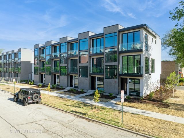 6330 Hennings Court, Morton Grove, IL 60053