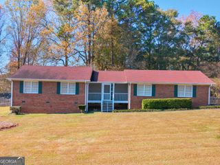 222 Farmbrook Parkway, Stockbridge, GA 30281