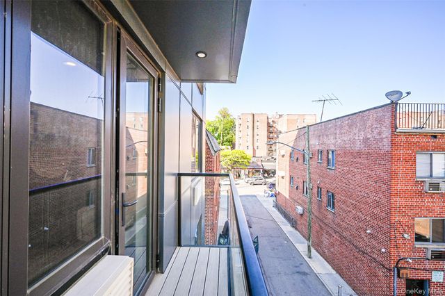 116-17 Grosvenor Lane 3A, Forest Hills, NY 11375